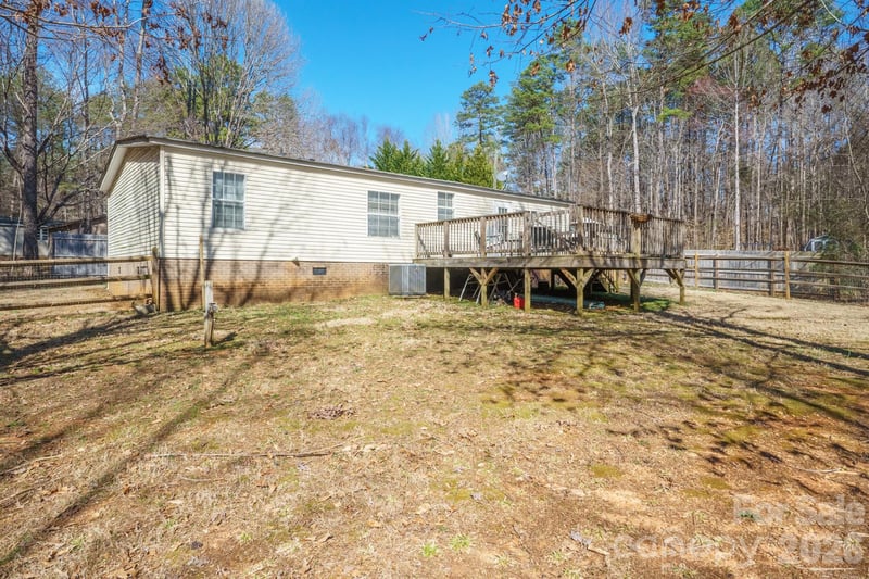 1049 Ramsey St, Stanley, NC 28164