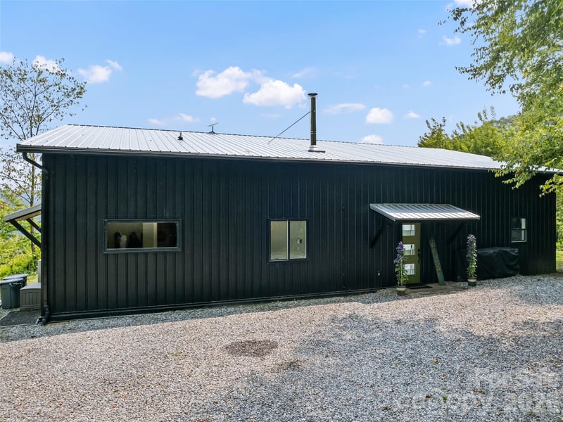 1225 Clark Rd, Clyde, NC 28721
