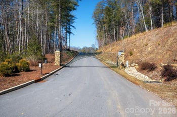 136 Riverbend Forest Dr #21, Asheville, NC 28805