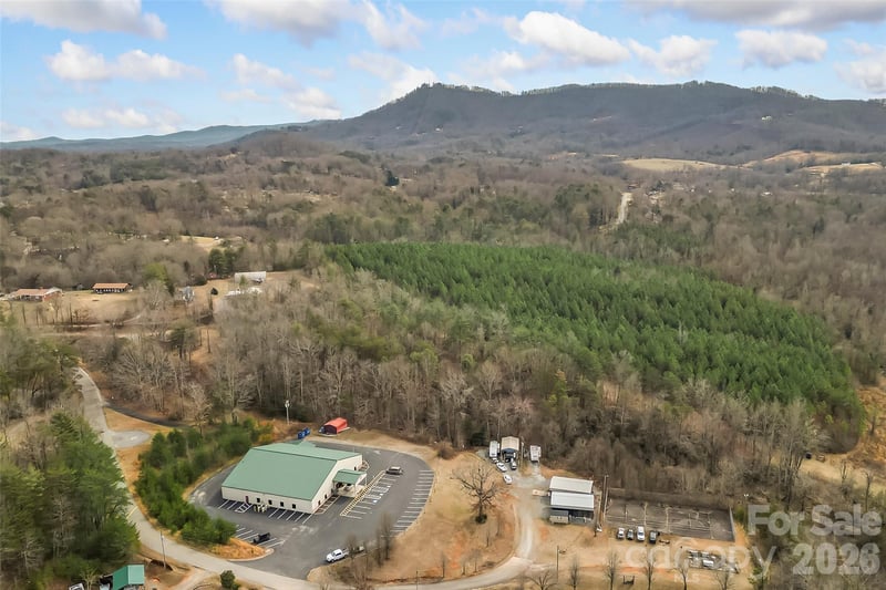 2715 Moose Lodge St, Valdese, NC 28690