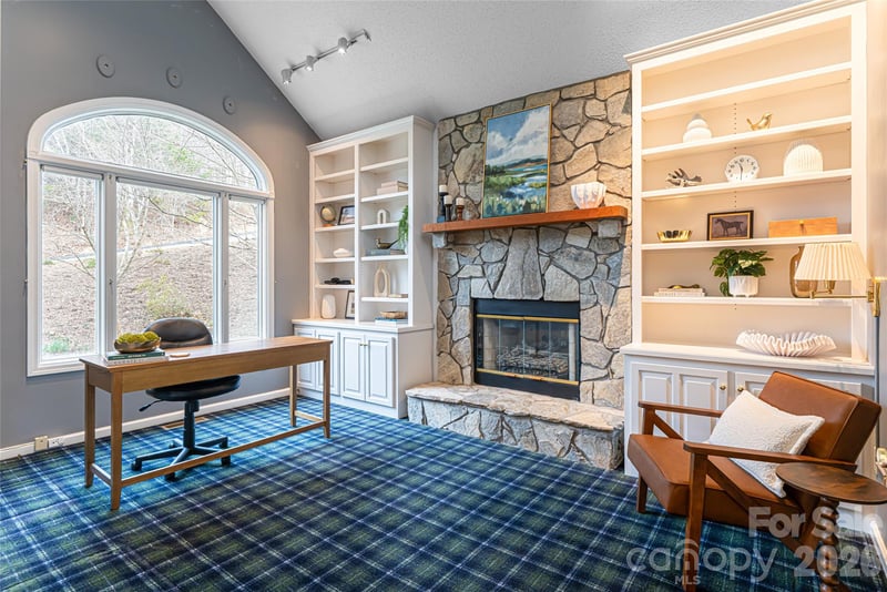 65 Timber Park Dr, Black Mountain, NC 28711