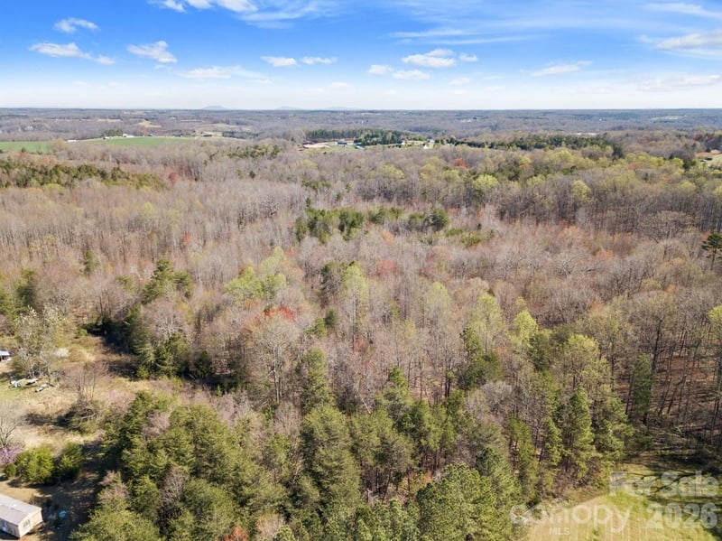 879 Memorial Hw, Harmony, NC 28634