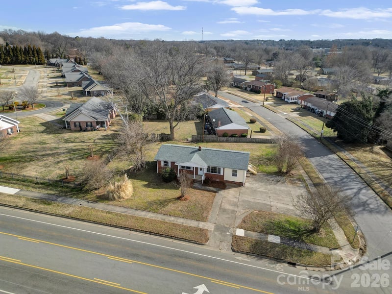 328 Old Concord Rd, Salisbury, NC 28144