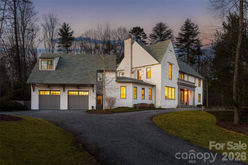93 Mirehouse Rn, Asheville, NC 28803