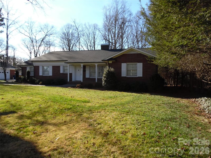 603 1st Avenue Pl, Conover, NC 28613