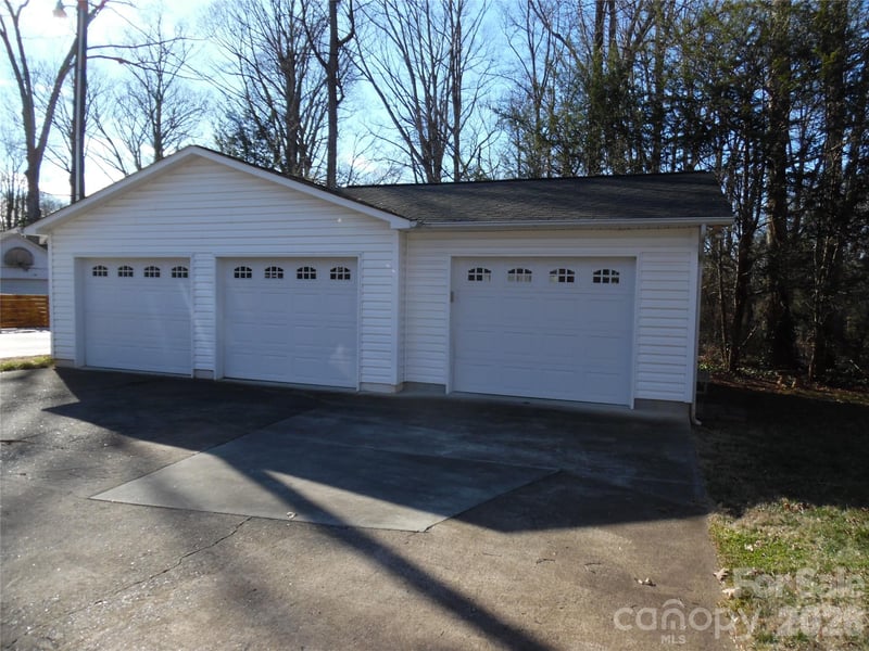 603 1st Avenue Pl, Conover, NC 28613
