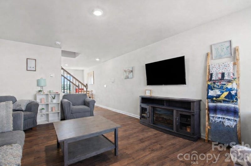 42 Benedict Ln, Weaverville, NC 28787