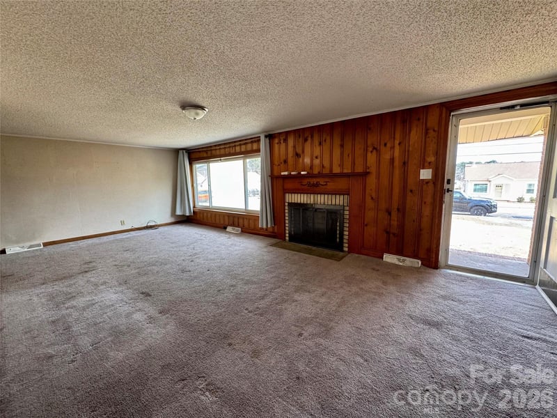 545 Collins St, Kannapolis, NC 28083
