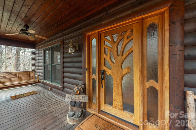 145 Flynn Ct, Lake Lure, NC 28746