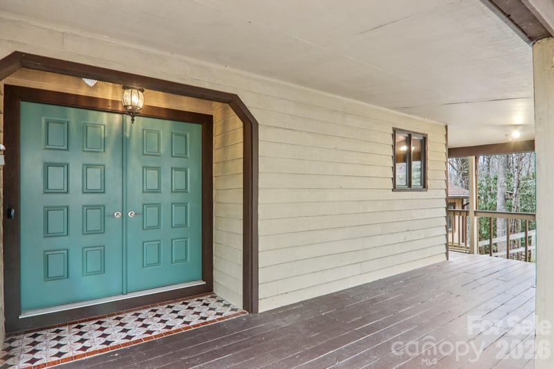 71 Setsi Ln, Brevard, NC 28712