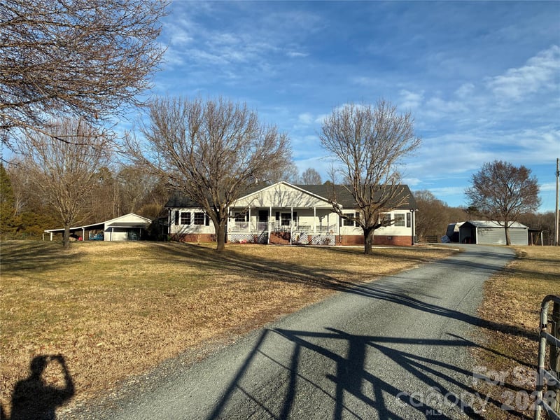 13215 Pine Bluff Rd, Midland, NC 28107