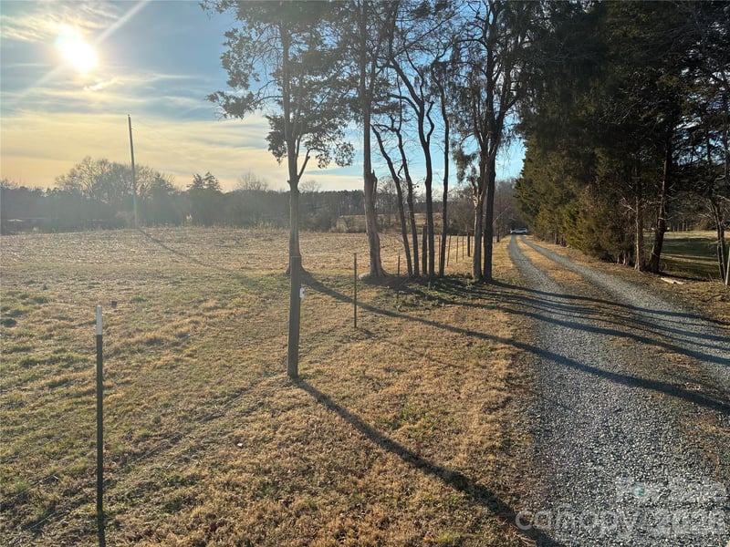 13215 Pine Bluff Rd, Midland, NC 28107