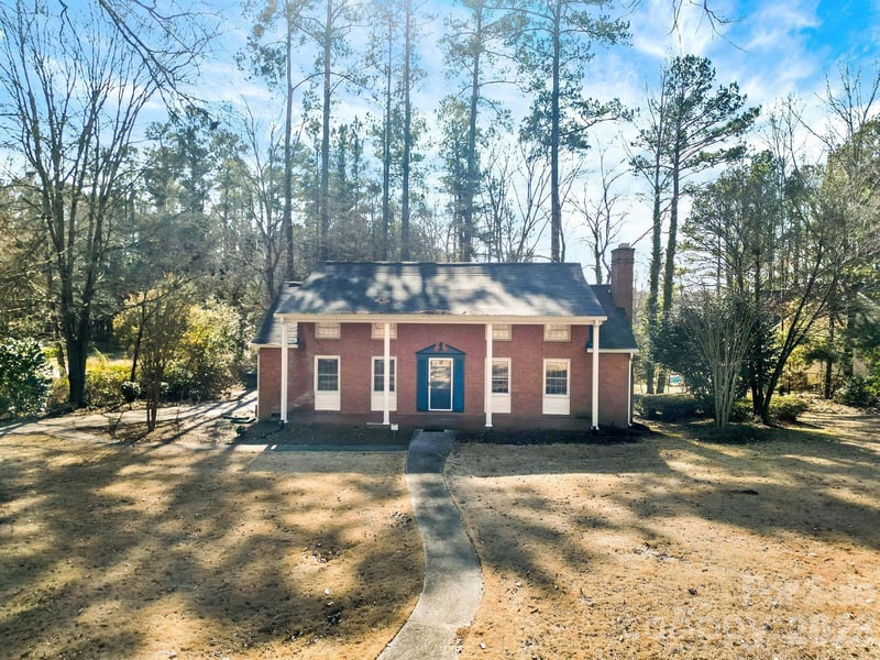 1125 Hawthorne Rd, Lancaster, SC 29720