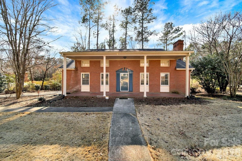 1125 Hawthorne Rd, Lancaster, SC 29720