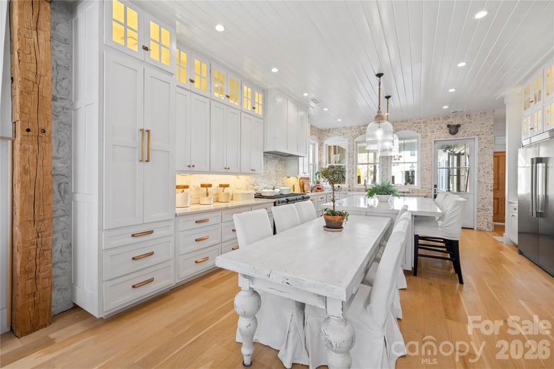 24 Waverly Rd, Asheville, NC 28803