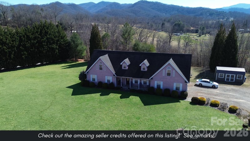 130 Crestview St, Canton, NC 28716