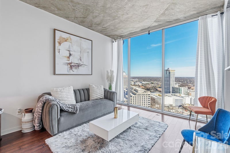 210 Church St #2411, Charlotte, NC 28202
