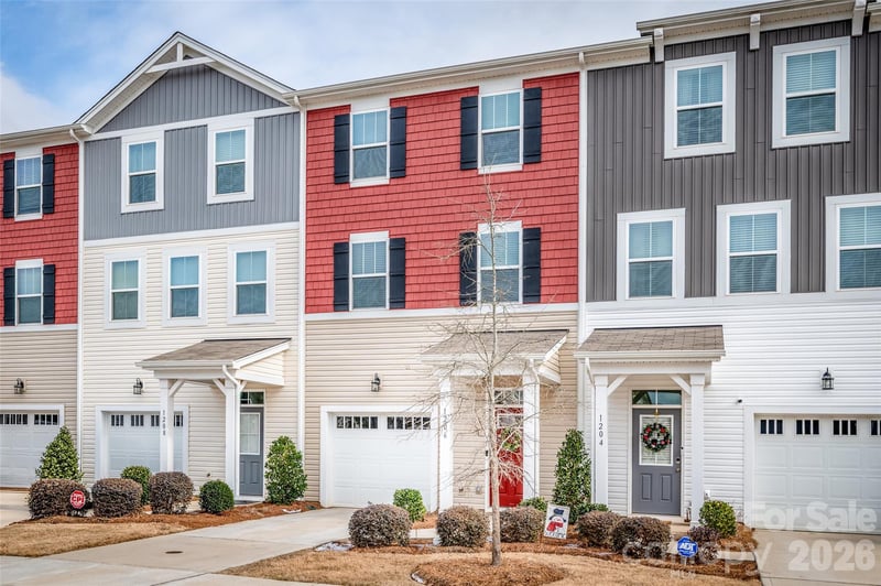 1206 Keydet Dr, Charlotte, NC 28216