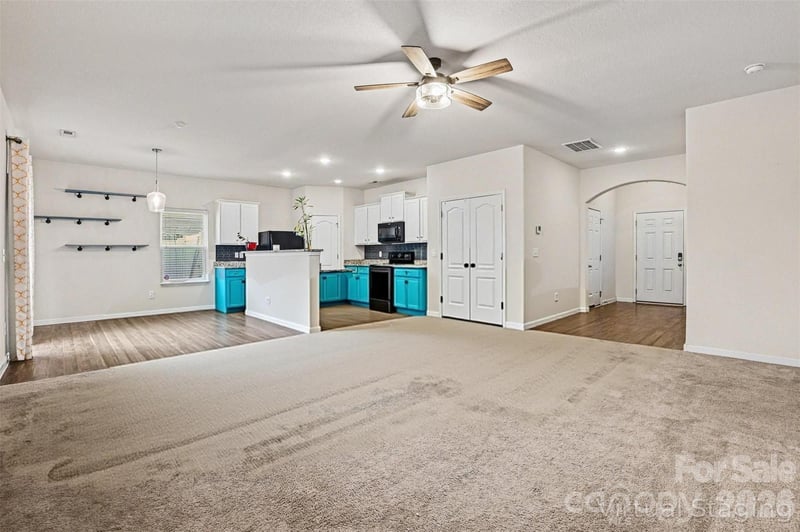 3120 Ellingford Rd, Charlotte, NC 28214