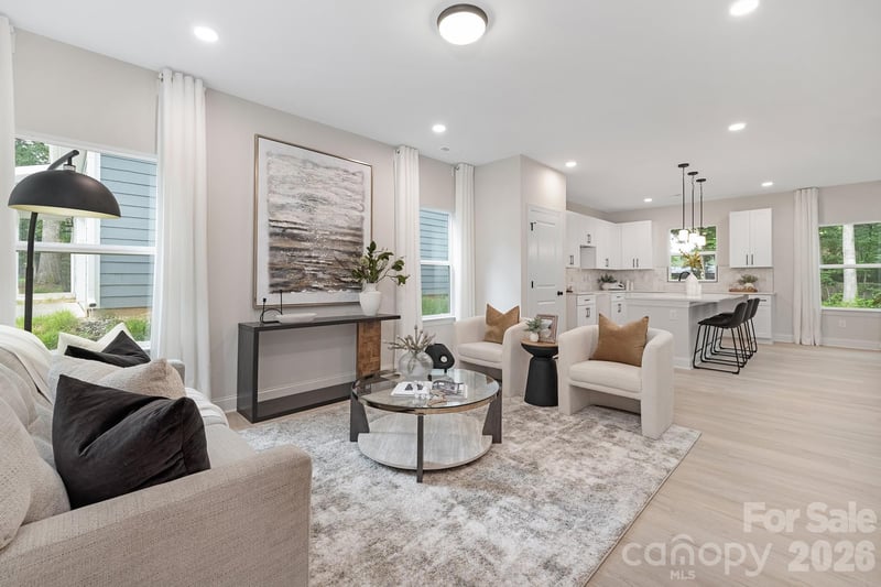 4015 Oakdale Rd, Charlotte, NC 28216