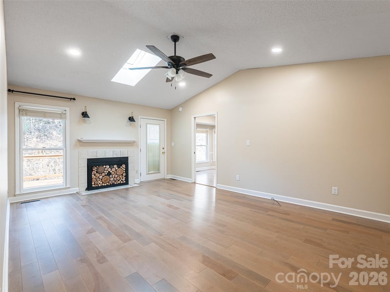 8 Turkey Toe Ln, Arden, NC 28704