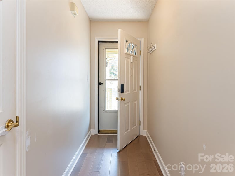 8 Turkey Toe Ln, Arden, NC 28704