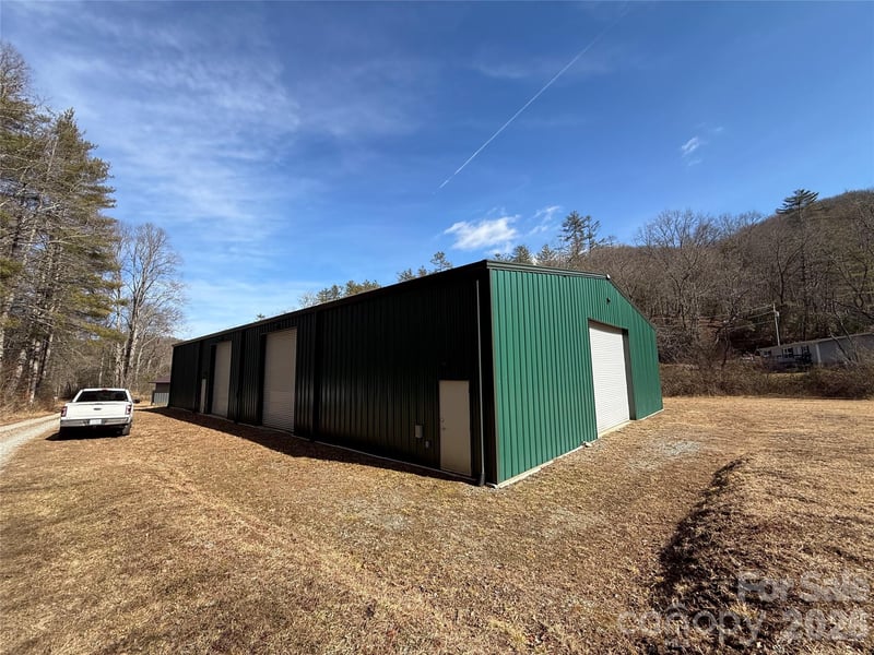 361 Rooster Cv, Brevard, NC 28712