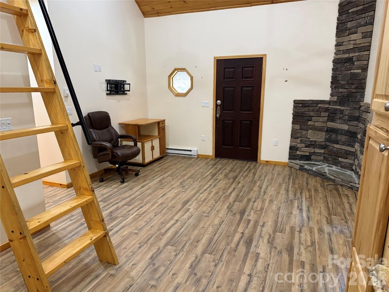 24 Supooh Ln, Sylva, NC 28779