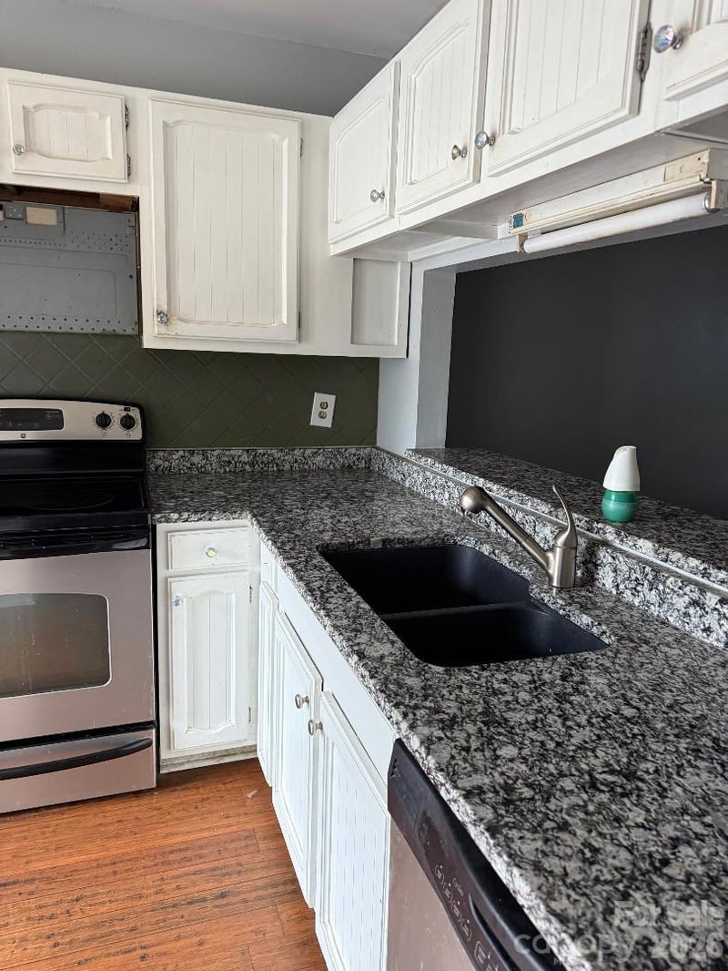 220 Wildwood Dr, Salisbury, NC 28146