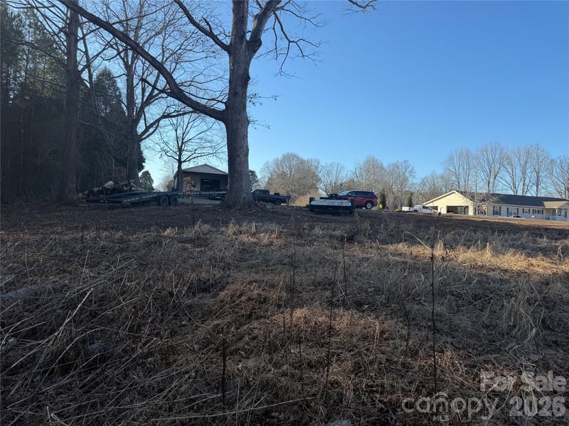 107 4th St, Catawba, NC 28609