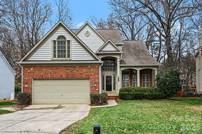 5805 Swanston Dr, Charlotte, NC 28269