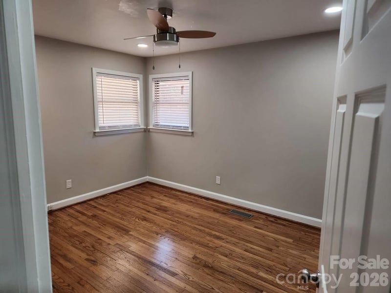 4 Faye St, Belmont, NC 28012
