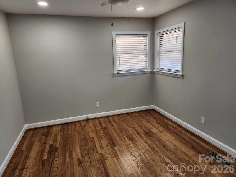 4 Faye St, Belmont, NC 28012