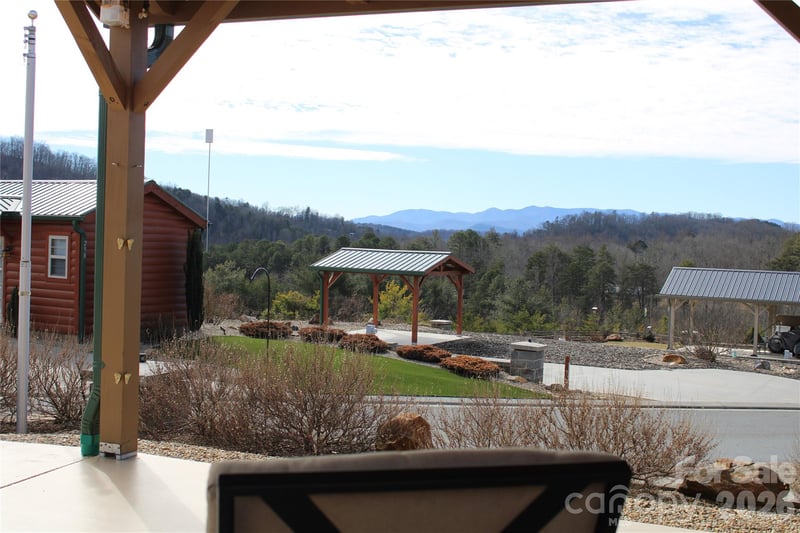 289 Sunset View Trl, Franklin, NC 28734