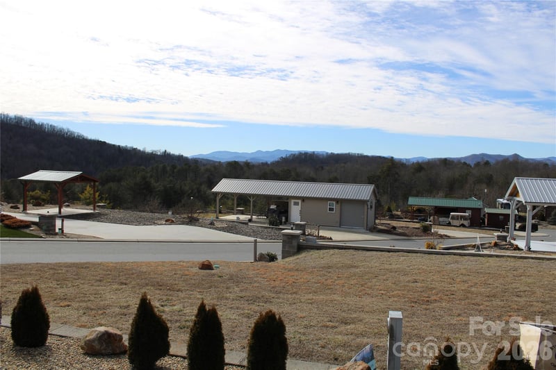 289 Sunset View Trl, Franklin, NC 28734