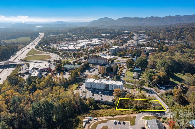 39 Rocky Ridge Rd, Asheville, NC 28806