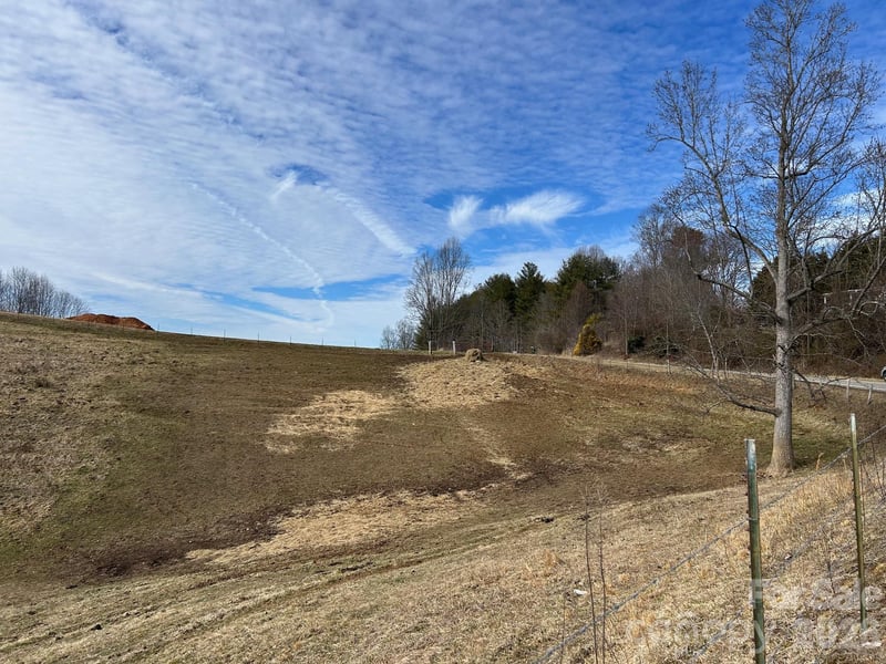 2776 Bend Of Ivy Rd, Marshall, NC 28753