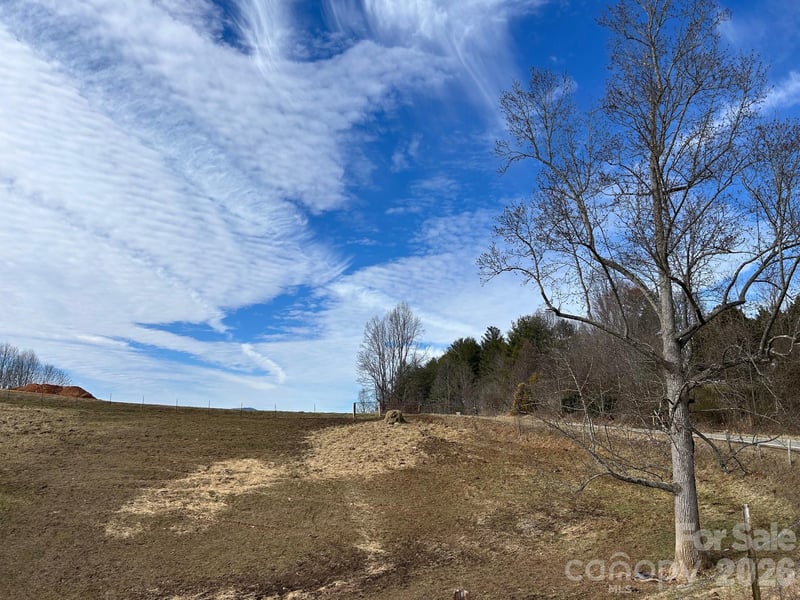 2776 Bend Of Ivy Rd, Marshall, NC 28753
