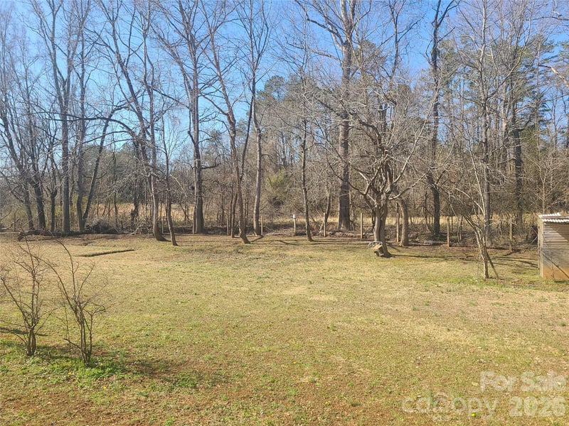 1638 Bess Town Rd, Bessemer City, NC 28016