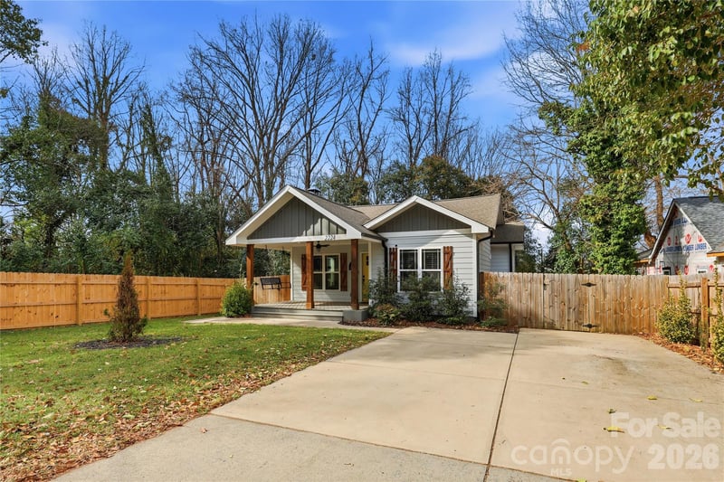 2224 Weyland Ave, Charlotte, NC 28208