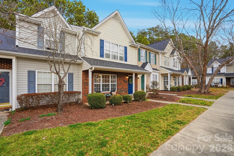 12350 Hennigan Place Ln, Charlotte, NC 28214
