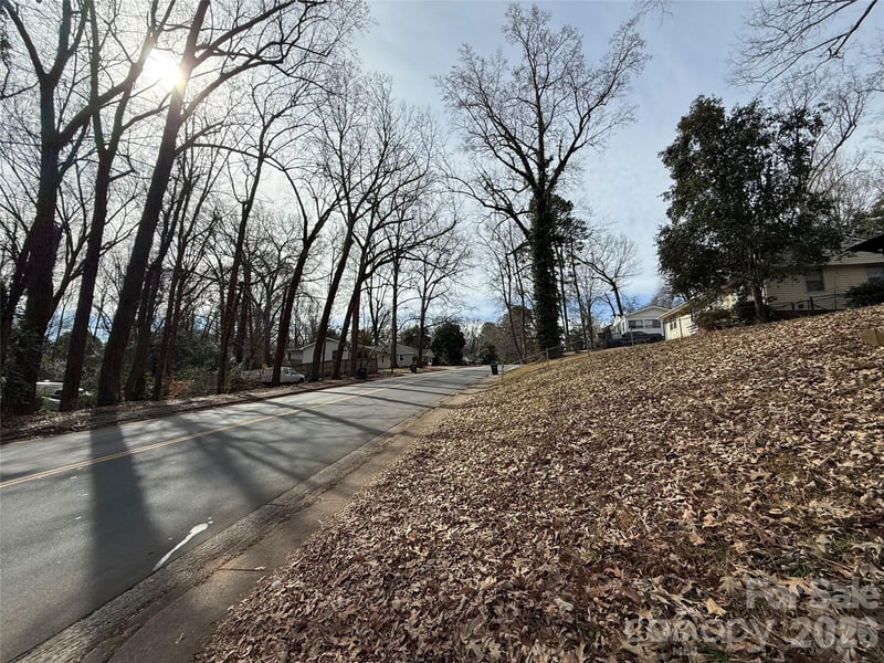 1826 Camp Greene St, Charlotte, NC 28208