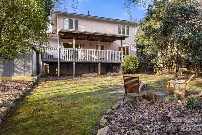 9118 Windjammer Dr, Tega Cay, SC 29708