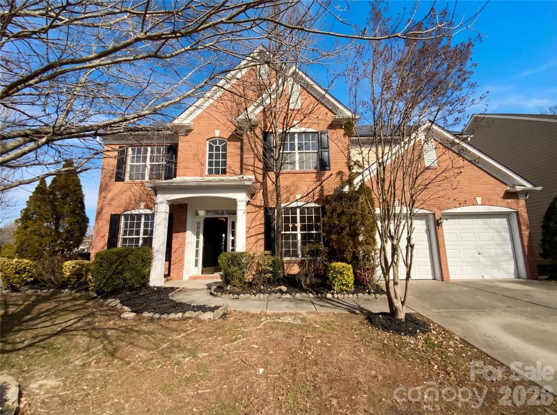 10803 Fountaingrove Dr, Charlotte, NC 28262