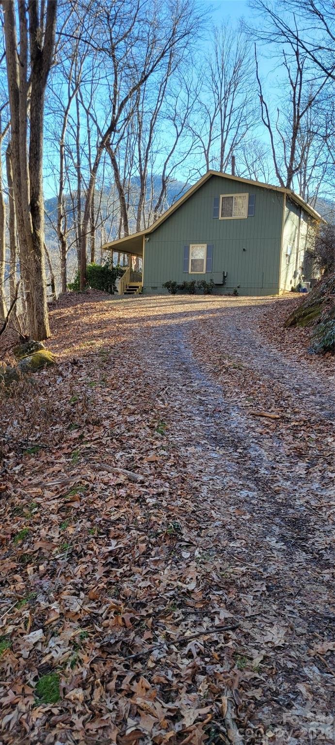 445 Allison Dr, Maggie Valley, NC 28751
