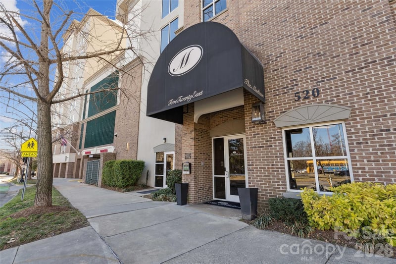 520 Martin Luther King Jr Blvd #1002, Charlotte, NC 28202