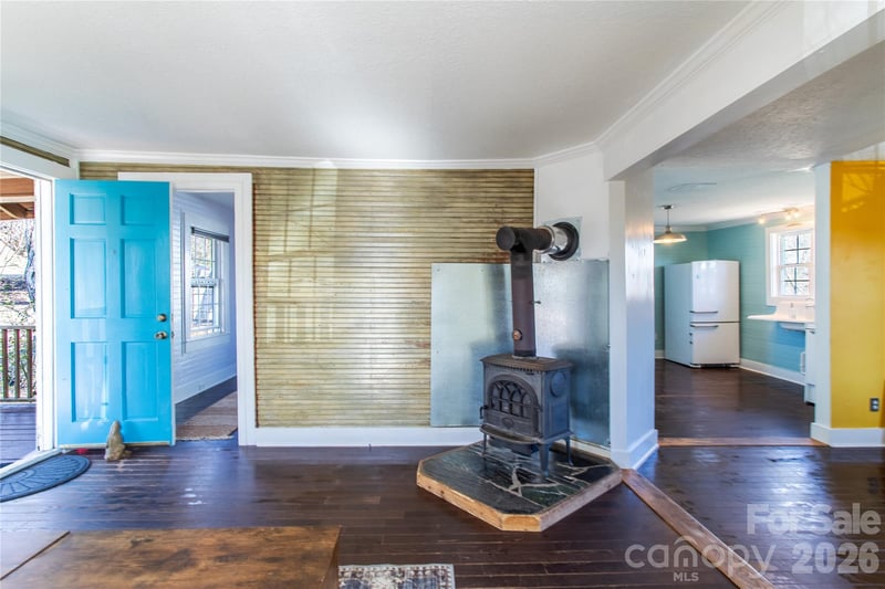 105 Adams Hill Rd, Asheville, NC 28806