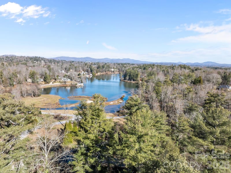 522 Bonner St, Hendersonville, NC 28739