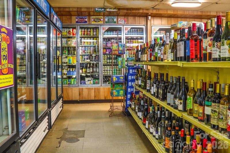 405 Haywood Rd, Asheville, NC 28806