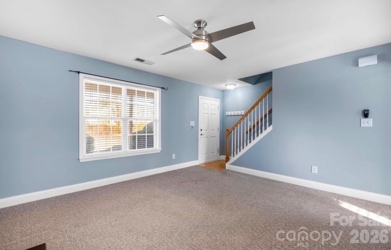 420 Fawnbrook Ln, Gastonia, NC 28052